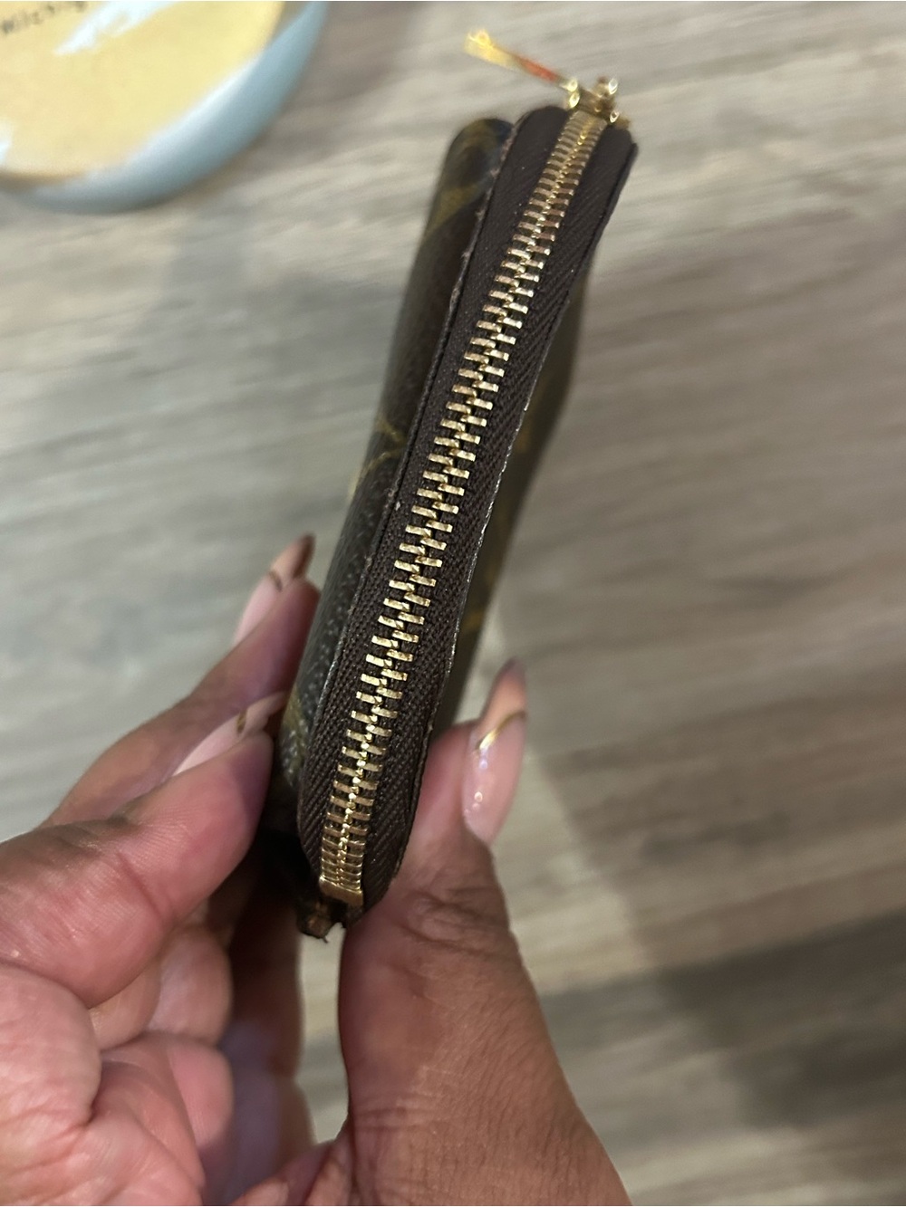 Louis Vuitton Monogram Schilling Coin Purse - Picture 10 of 13